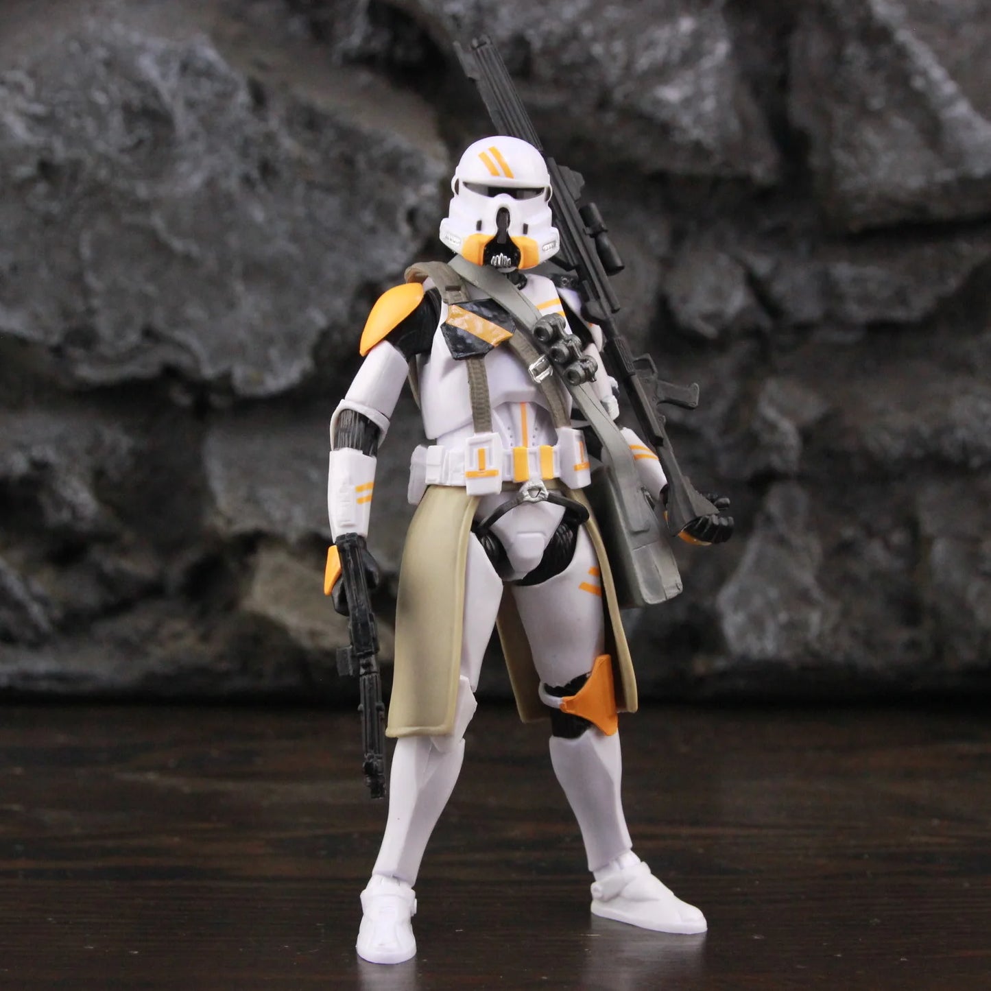 Figura Star Wars 212° Batallón de Ataque – 2ª Compañía Aerotransportada Sniper Trooper 6”
